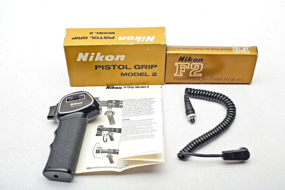 Nikon Pistol Grip Model 2 +MC-3 Coiled cord Cable- F4s+N70+ Nikon Pistol Grip Model 2 +MC-3 Coiled cord Cable- F4s+N70+