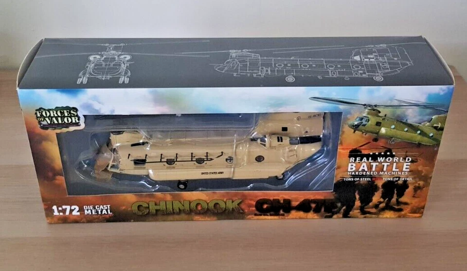Forces Of Valor 1:72 821004D CH-47F Chinook US Army 25t Infantry Div Afghanistan - Image 3 of 4