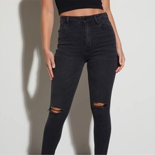 NWOT BDG High Rise Distressed Skinny Jean Dark Wash Size 28 Ultra Stretch
