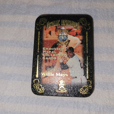AVON VINTAGE 1995 WILLIE MAYS BASE BALL 5 METAL COLLECTOR'S CARDS IN TIN BOX