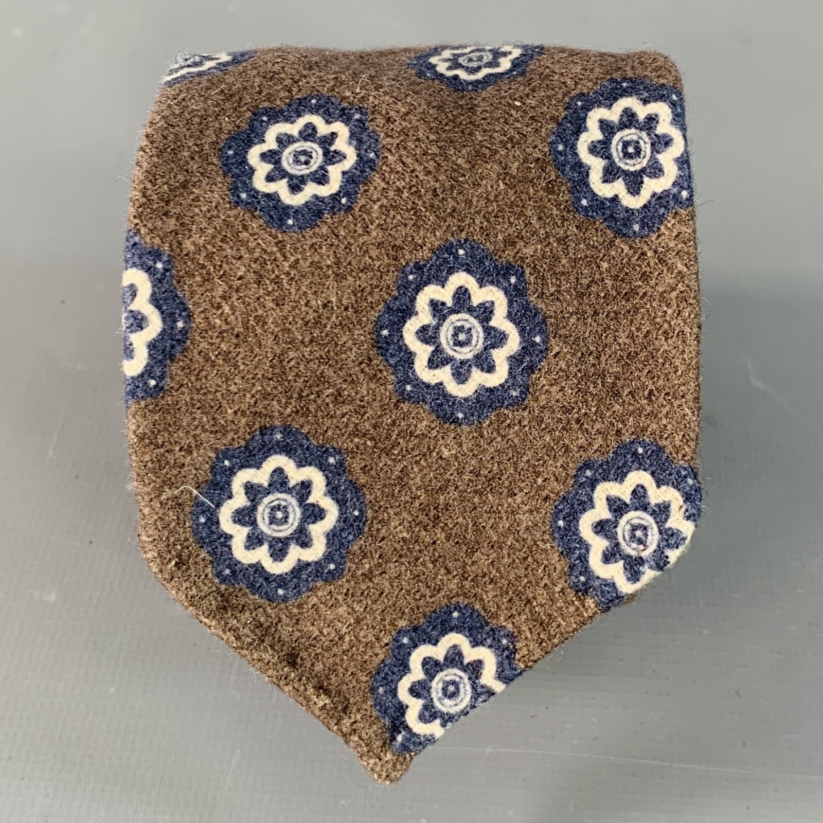 Corbata Floral Marrón Marino De Talla Única Rosi