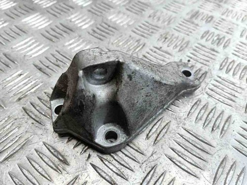 BMW 1 E81 Fuel Pump Bracket 7804376 2.00 Diesel 2008 31367544