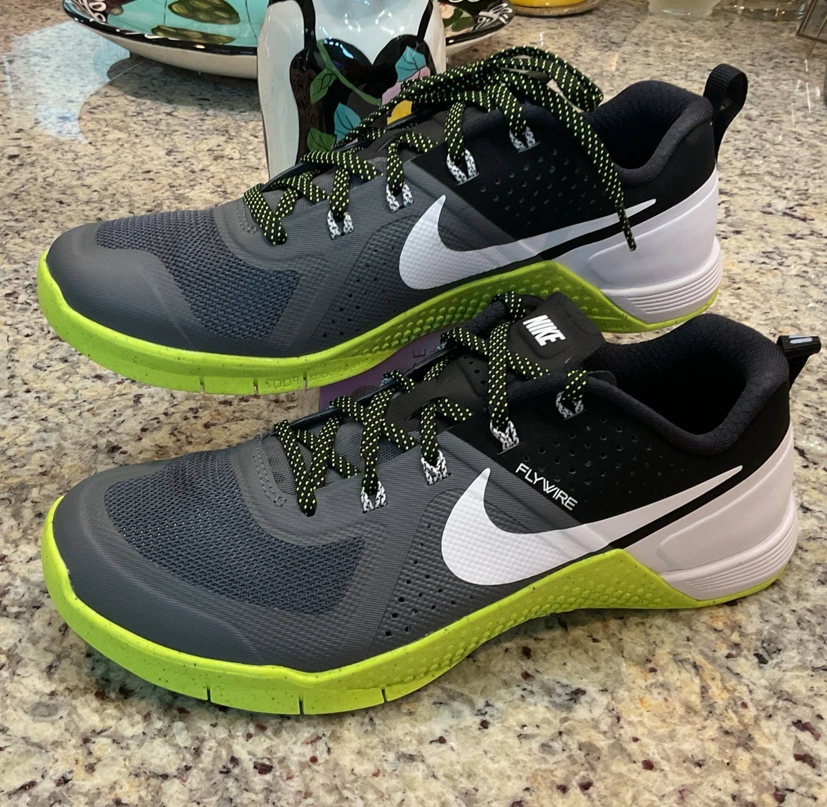 Nike Metcon 1 OG Black White Volt for Sale | Authenticity