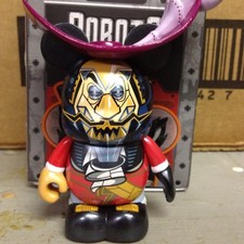Captain Hook Bot w hat from Peter Pan 3" Vinylmation Robots Series #4 Villains 