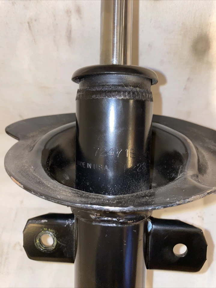 Buick Chevrolet Pontiac Impala Grand Prix 2004-2016 OESpectrum puntales traseros/amortiguador Foto 3 de 4