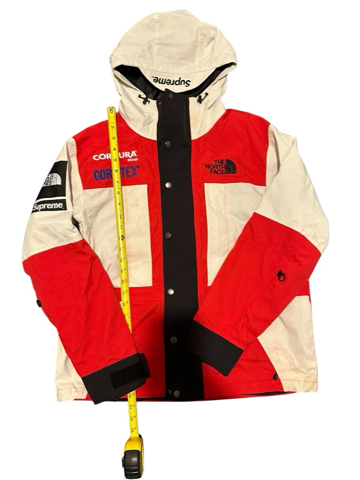 Veste Supreme The North Face Expedition US M, doucement utilisée, occasion.