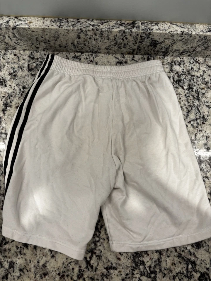 Adidas Originals Trefoil White Shorts Size S | 3-Stripes | Casual Gym - Image 3 of 4