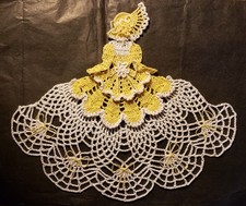 Napperon femme crinoline au crochet - Délice jaune