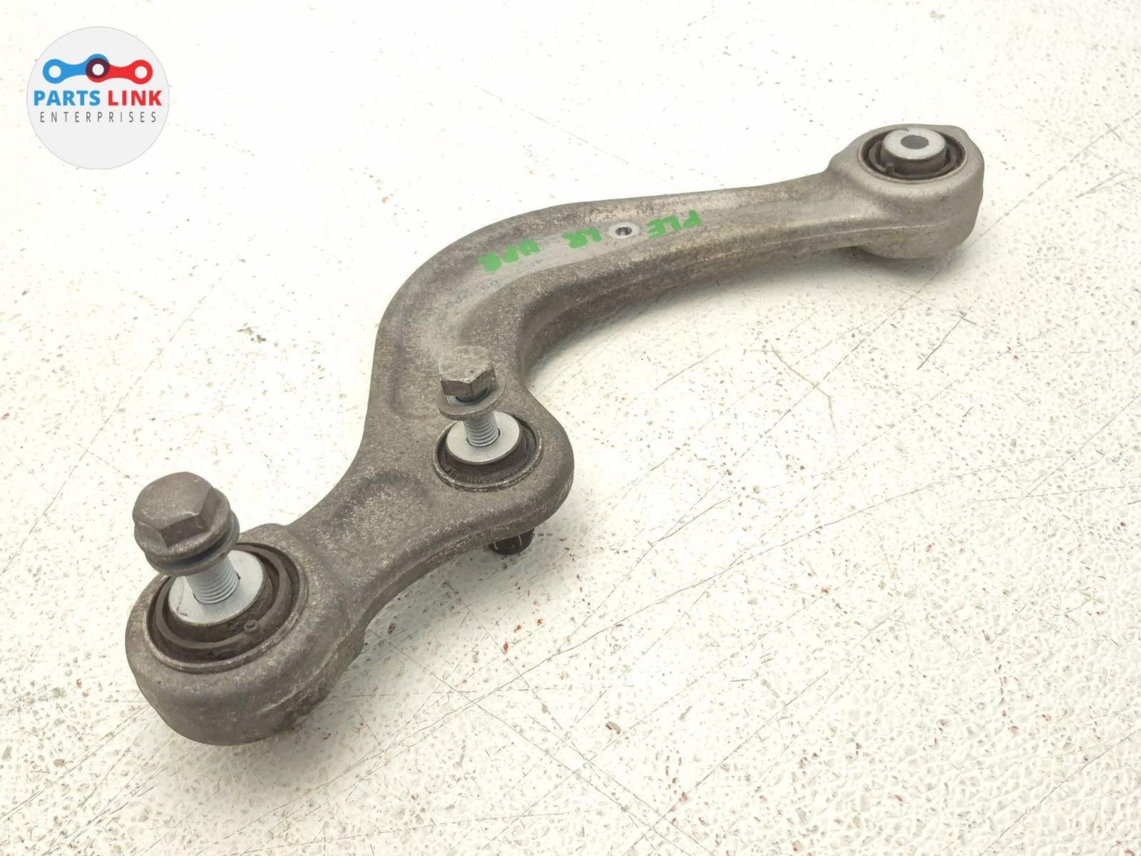 Bentley Bentayga 2016-2020 REAR+LEFT+UPPER Control arm
