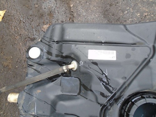 FORD FOCUS FUEL TANK DIESEL AV81-9002-A 2011-2018 - Picture 2 of 12
