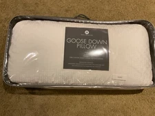 NEW Macy's Goose Down Firm Density King Size Pillow 700FP