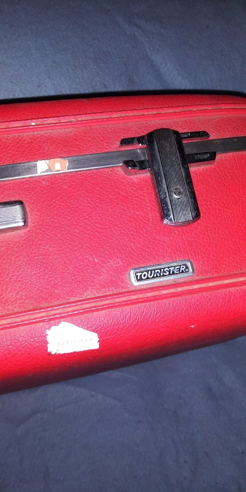 Vtg 1960s RED American Tourister Hardside Suitcase/Luggage Retro 27"x19"x8" - Image 3 of 4