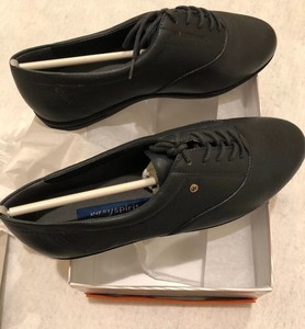motion leather oxfords