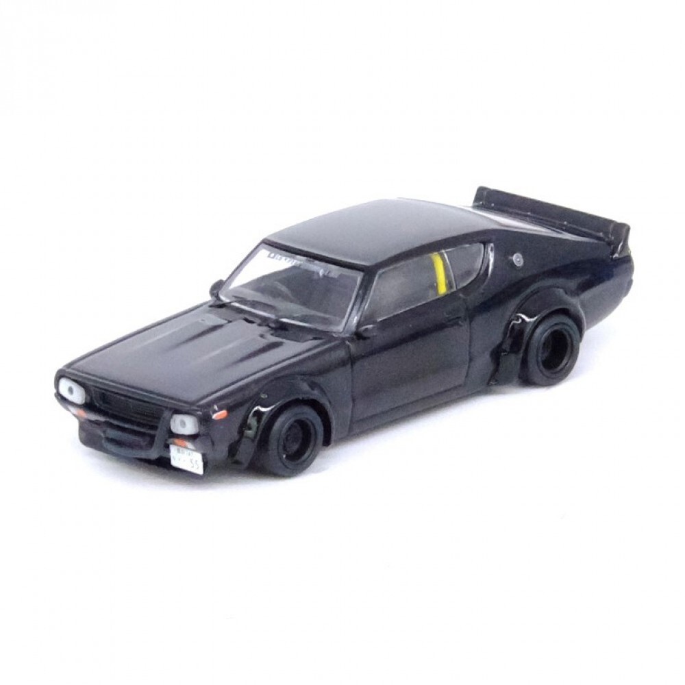 Inno64 1:64 LBWK Nissan Skyline 2000 GT-R (KPGC110) “Kenmari