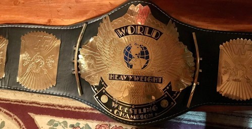Título de peso pesado autografiado por Hulk Hogan y Ric Flair JSA - Imagen 4 de 5