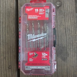 Milwaukee  RED HELIX Titanium 15 Piece Drill Bit Set ~ NEW