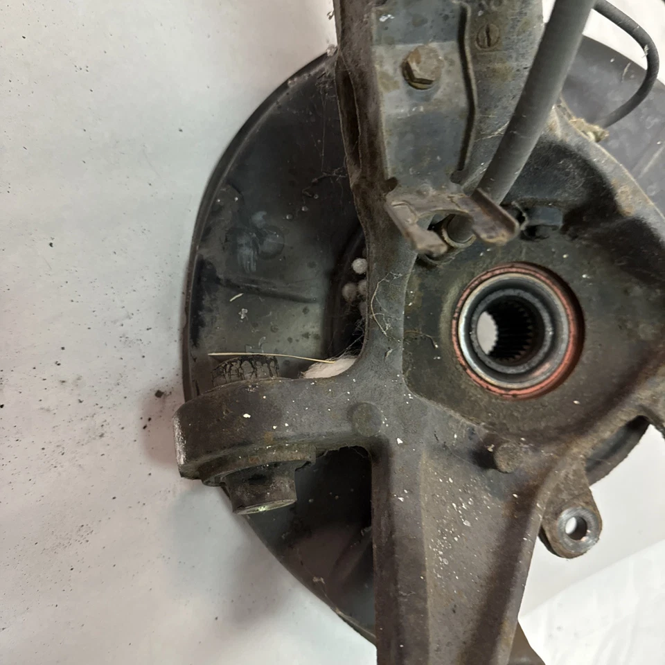 BMW E46 318 323 325 328 Right Passenger Rear Trailing Control Arm w/ Spindle - Image 3 of 4