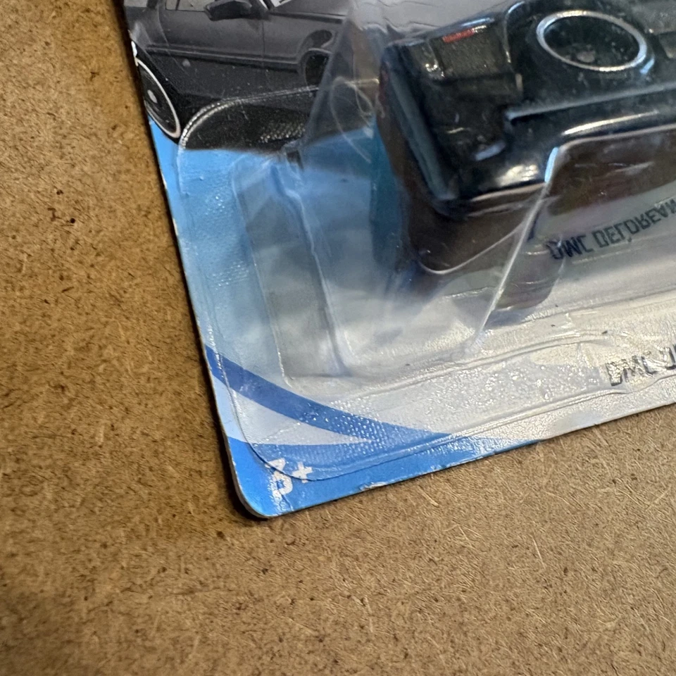 HOT WHEELS DMC Delorean - Mainline - Immagine 2 di 4