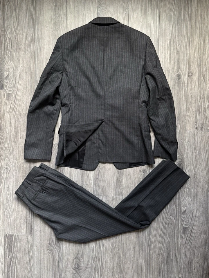 Traje formal de lana a rayas lisas Prada (blazer/trouzers) 48R Foto 2 de 4