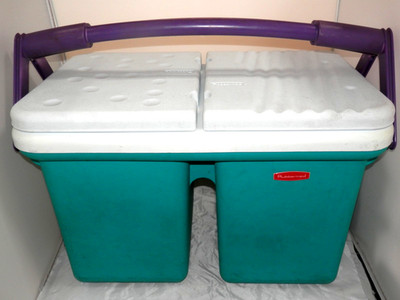 Vintage Rubbermaid #1421 Cold n Dry Cooler 9 Gallon 2 In 1 Ice Chest Made in USA