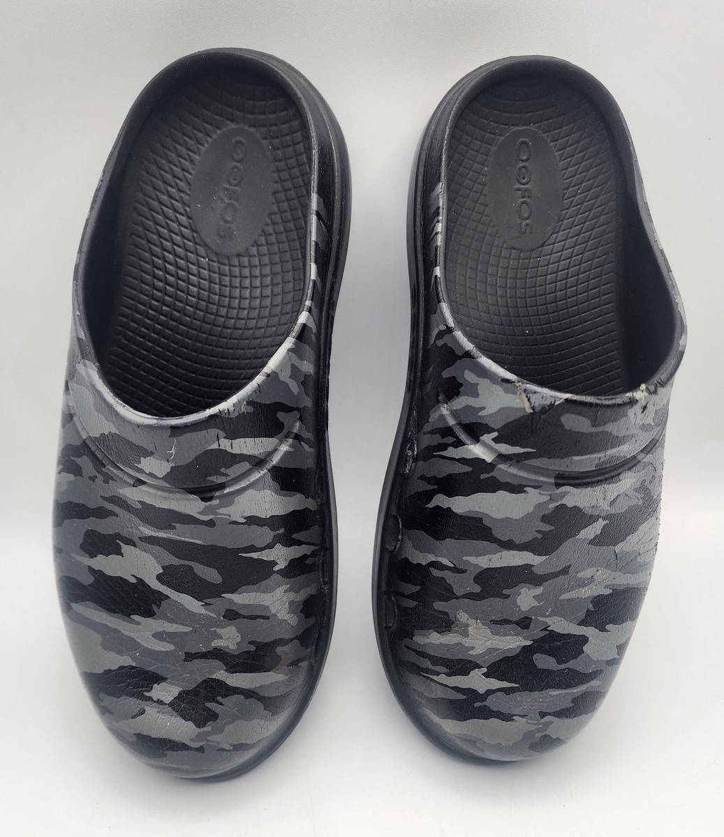 OOFOS OOCLOOG ‘Grey Camo’ Clog Comfort Sandal- Men 7- W 9 OOFOS OOcloog Limited Edition Camo Clog Size 9 women Size 7  main image 2