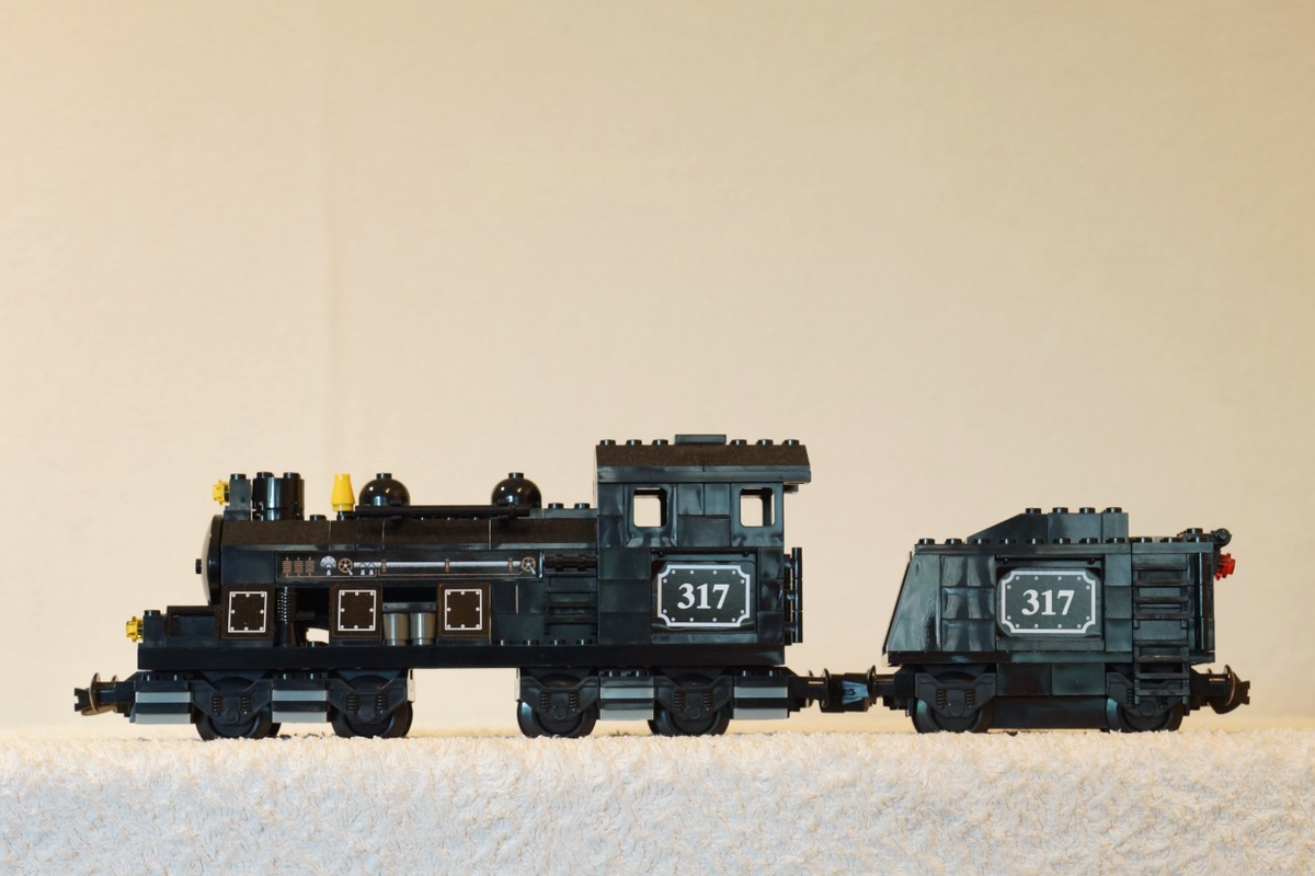 LEGO Trains: Large Train Engine with Tender, Black (10205) for