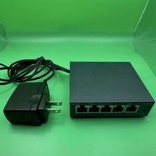 TP-LINK TL-SG105 5-Port Gigabit Unmanaged Desktop Switch RJ-45 w/ Adapter