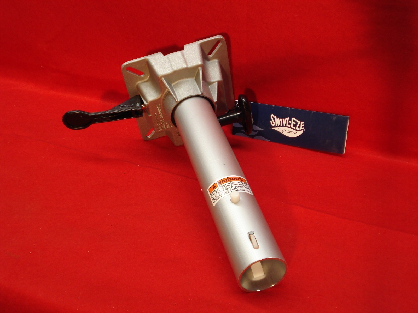 Attwood SwivlEze LakeSport 238 Series Seat Mount & Post eBay