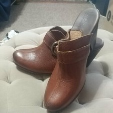 BOC Born Concept Brown Leather Buckle Slip On Mule Clog Shoes Women Sz 8 BC6610