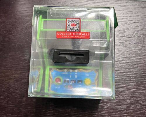 My Arcade Micro Player Pro Galaga Galaxian or Space Invaders - Retro Portatile - Foto 7 di 24