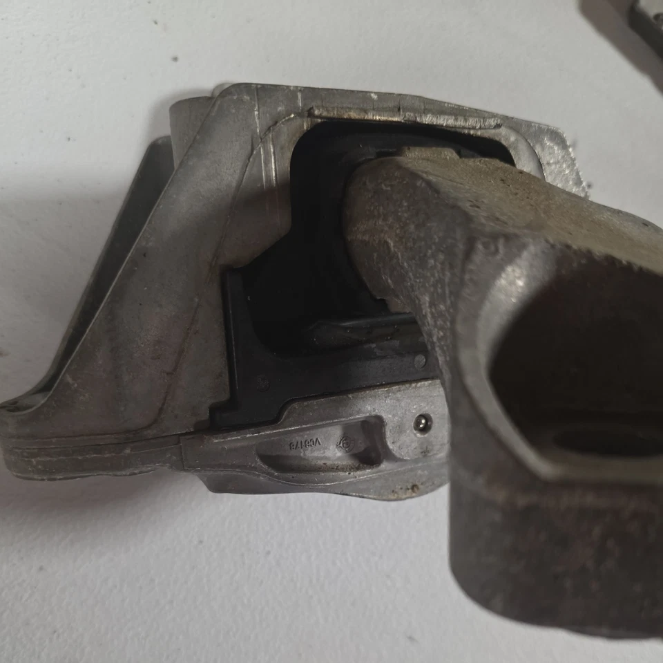 2011-2015 雪佛兰科鲁兹发动机电机侧安装支架原始设备制造商 13248550 — 第 3/4 张图片