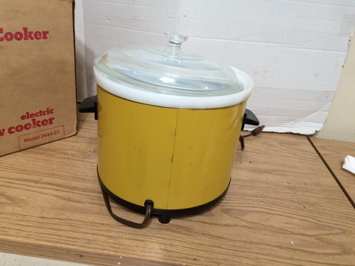 Nuovo Vintage Cornovaglia Giallo 4 Quart Crock-Pot Slow Cooker Latte Vetro Pentola USA - Foto 3 di 5