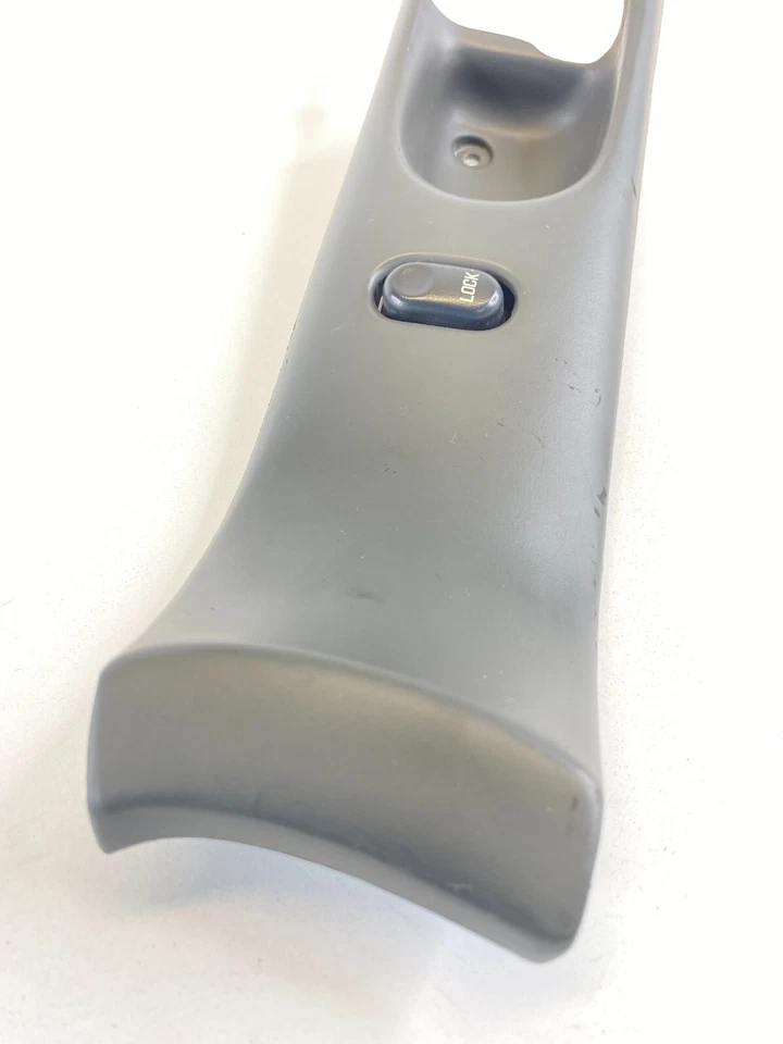 1997-2005 Buick Century Front Right Inner Door Handle Bezel Cover 10279858 OEM Foto 4 de 4