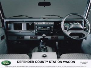 LAND ROVER DEFENDER COUNTY KOMBI LENKRAD & FACIA, ZEITFOTO.