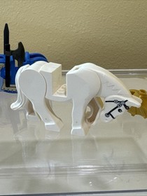 LEGO minifigure White Horse with Lion Knight Barding 13744pb02 castle 70404