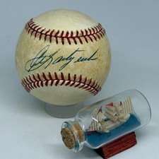 Carl Yastrzemski Cards, Rookie Card and Autographed Memorabilia Guide 29