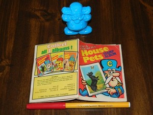 Vintage 1980s Captain Crunch Cereal Premiums Water Squirter Toy Booklet Lot of 3