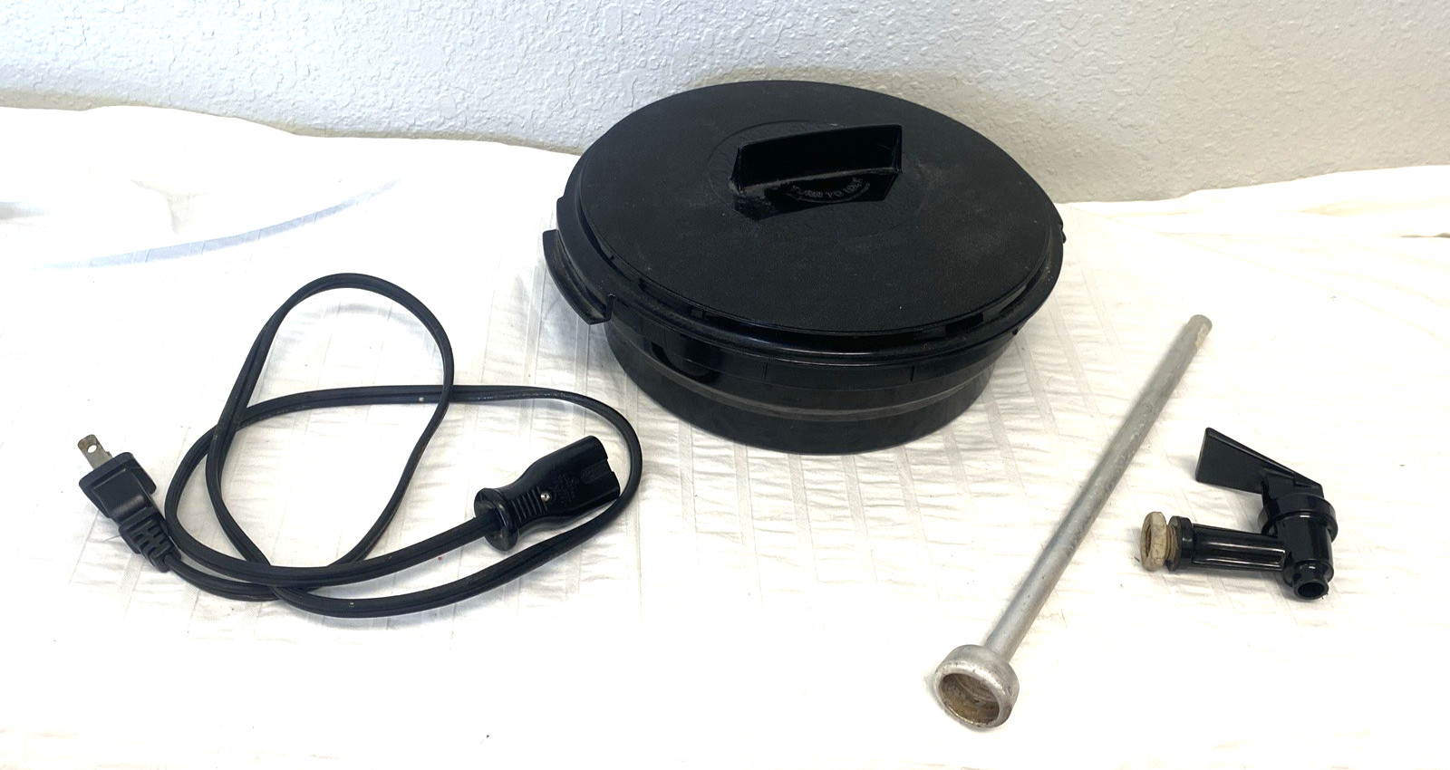 vtg West Bend Automatic Coffee Urn 58030 Plastic OEM Basket, lid, cord parts lot