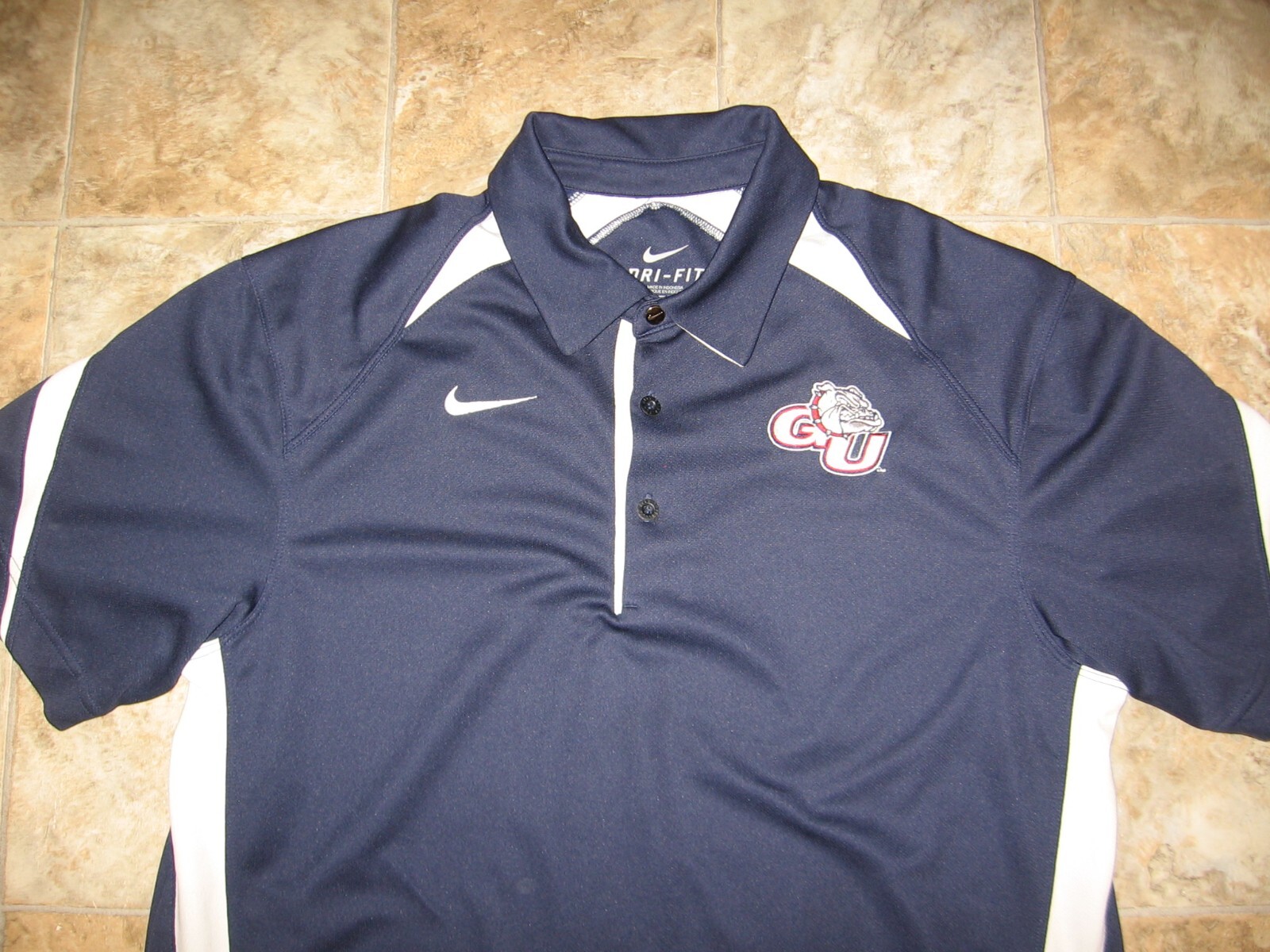 GONZAGA UNIVERSITY BULLDOGS GU ZAGS NCAA SEWN PATCH POLO SHIRT BY NIKE DRI-FIT