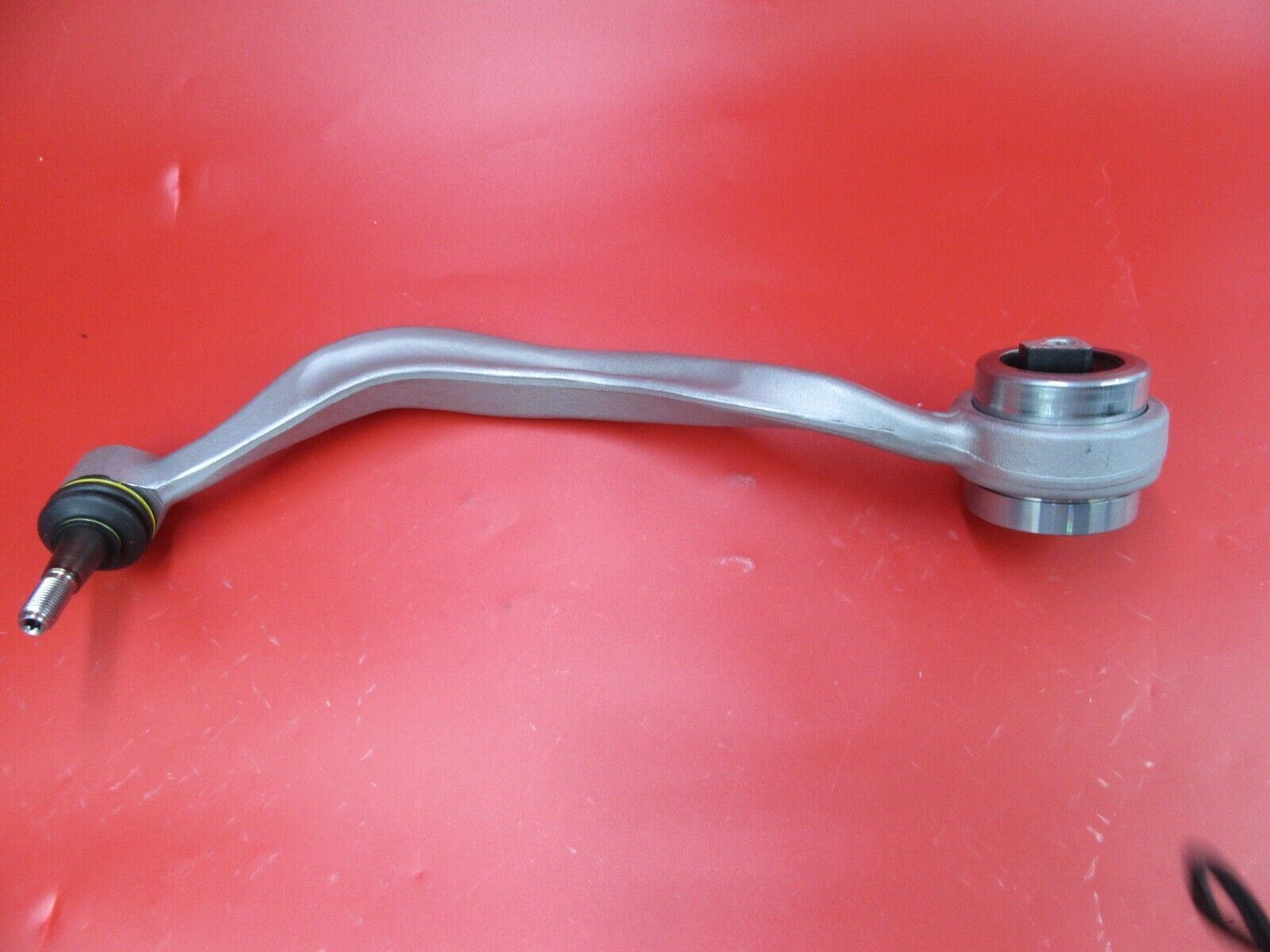 Rolls Royce Phantom wishbone left lower control arm tension strut #570 