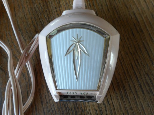Vintage Lady Remington Electric Shaver Pink Hard Case 1970's?  AS IS Prop!!