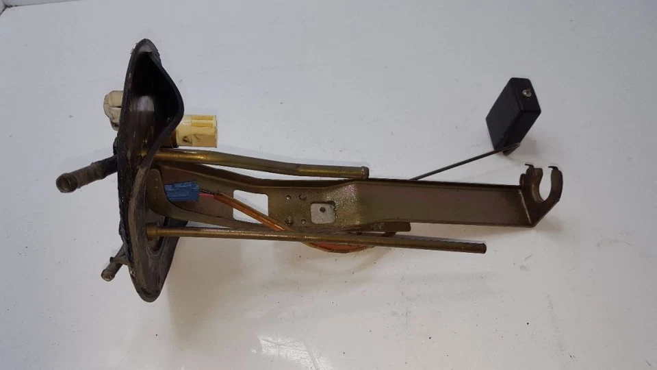 Fuel Tank Sending Unit 2001 02 Suzuki Vitara XL-7 Foto 3 de 4