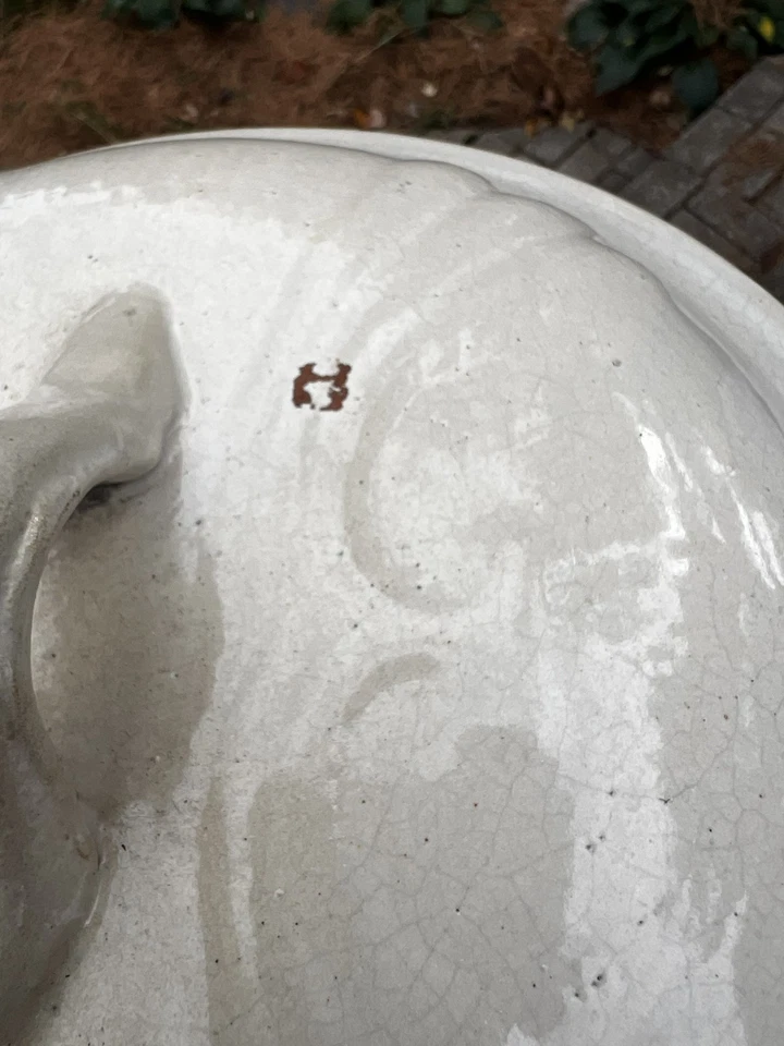 Antique UHL Pottery Co. Stoneware Chamber Pot with Lid & Handle - Image 4 of 4