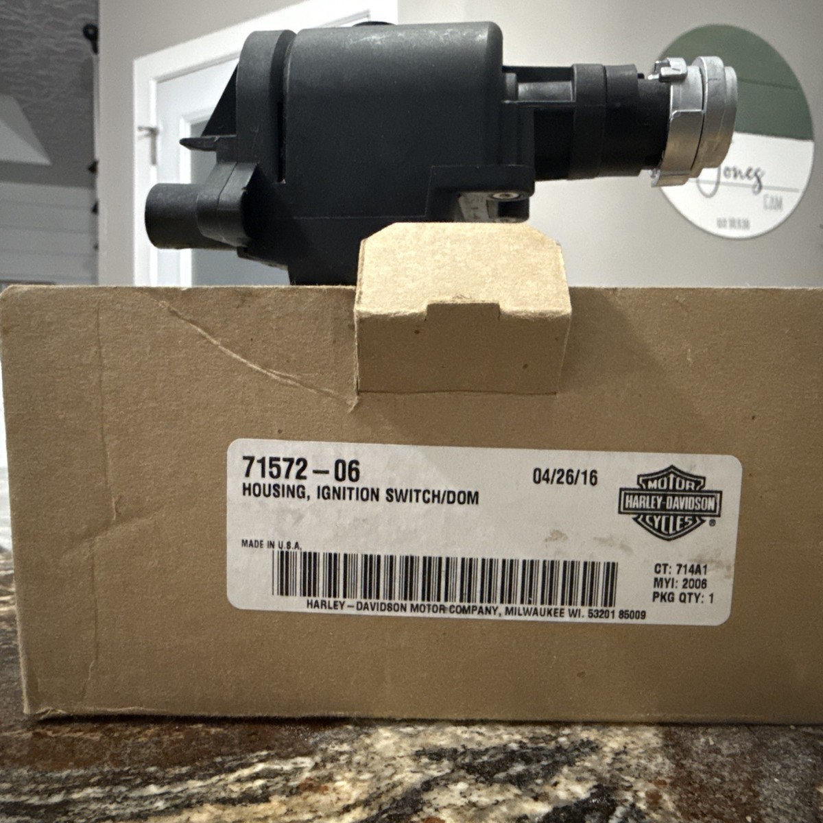 Harley-Davidson 06-13 Ignition Switch Housing 71572-06 Street