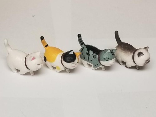 Chubby Cat PVC Figure Lot - Picture 1 of 3