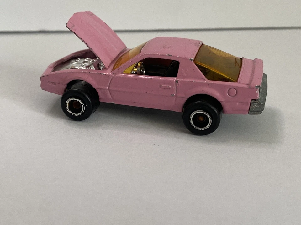 Majorette Pink Pontiac Firebird # 248 1/62 Diecast Car - RARE — 第 3/4 张图片