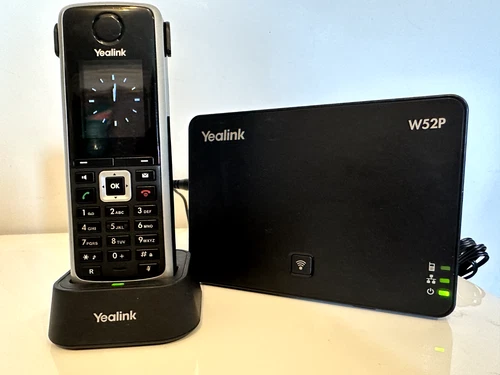 YEALINK W52P IP CORDLESS PHONE, CHARGER an BASE STATION BASE SIP-W52P DECT  VoiP