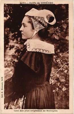 CPA Coiffe de Couezec - eine der originellsten der Bretagne - Folklore (483078)