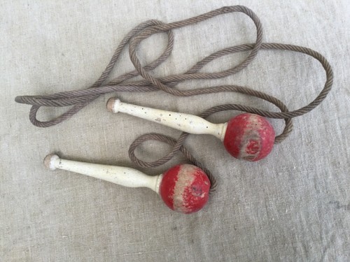 Ancienne Corde à Sauter avec Poignées en Bois Vintage Jouet Sport