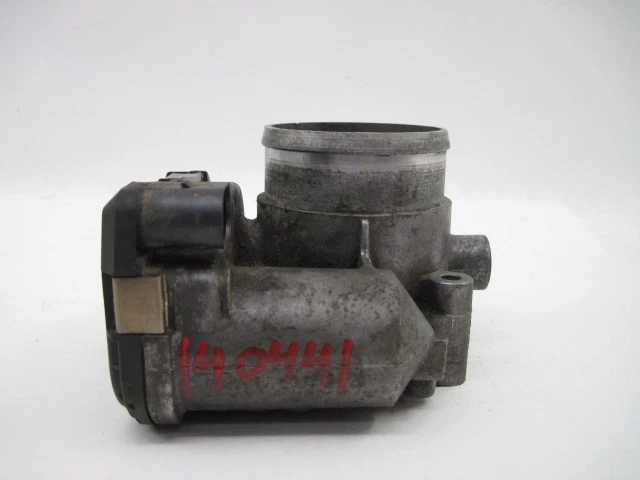Used Fuel Injection Throttle Body fits: 2001 Volkswagen Golf Grade A Foto 4 de 4